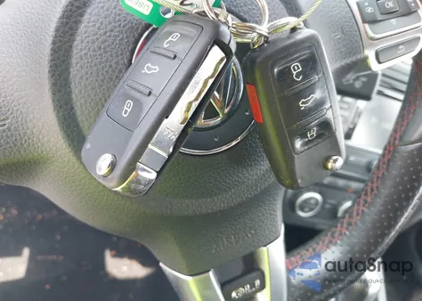 2014 Volkswagen Jetta Gli Edition 30 W/Nav z USA, uszkodzony, nr VIN 3VW4T7AJ1EM327419